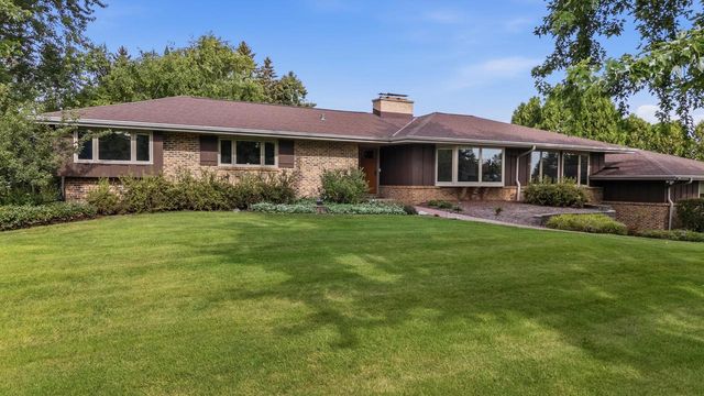 1123 Lake Shore ROAD, Grafton, WI 53024