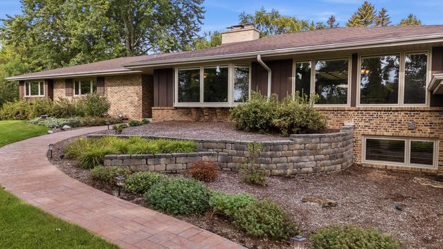 1123 Lake Shore ROAD, Grafton, WI 53024