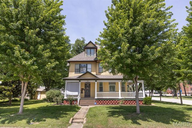 321 E Church Street, Mascoutah, IL 62258