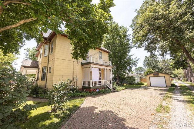 321 E Church Street, Mascoutah, IL 62258