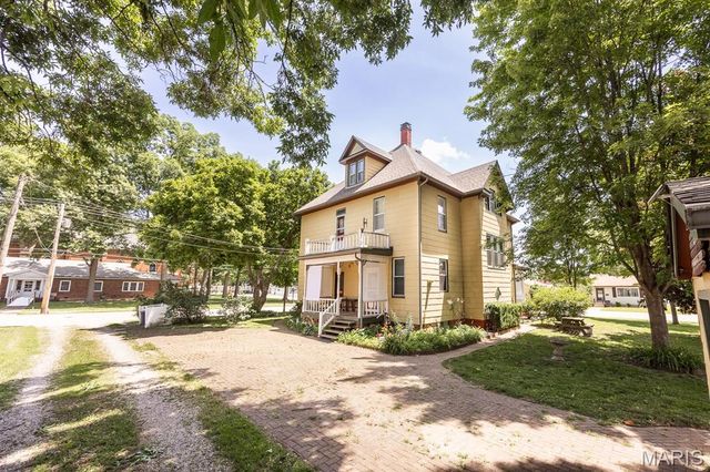 321 E Church Street, Mascoutah, IL 62258