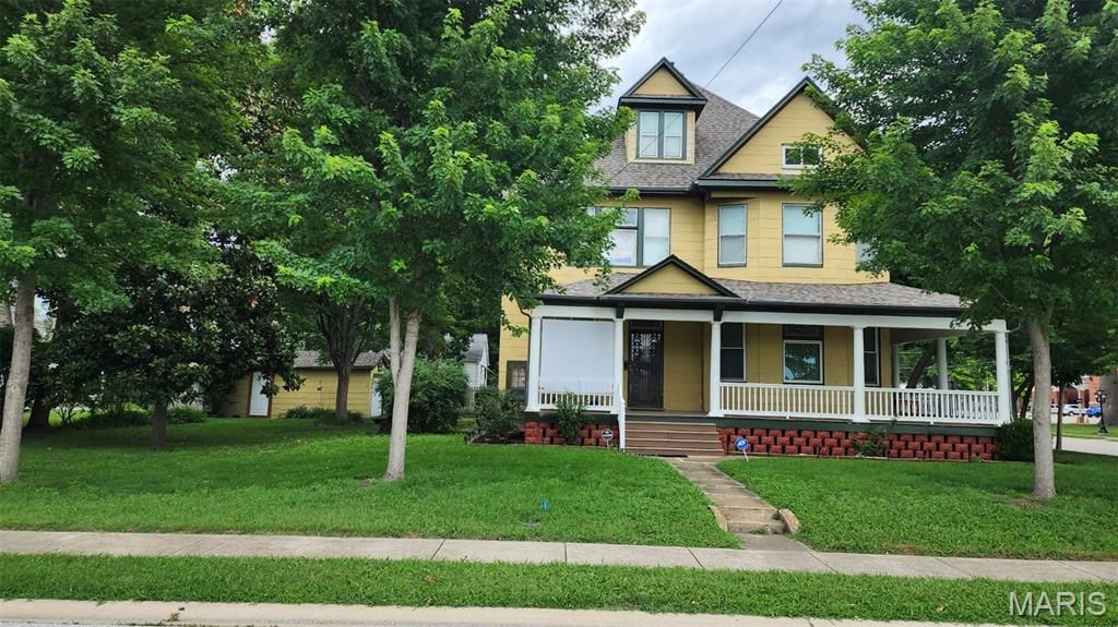 321 E Church Street, Mascoutah, IL 62258
