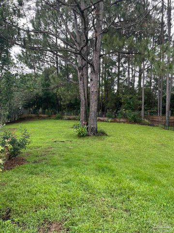 8958 Ellen Ct, Navarre, FL 32566