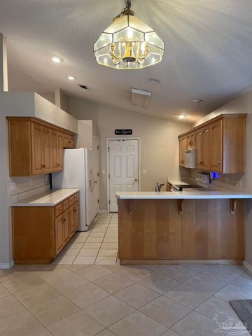 8958 Ellen Ct, Navarre, FL 32566