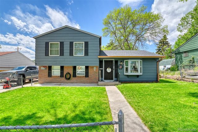 12 Arrawanna Street, Colorado Springs, CO 80909