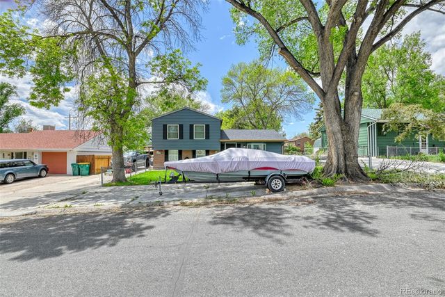 12 Arrawanna Street, Colorado Springs, CO 80909