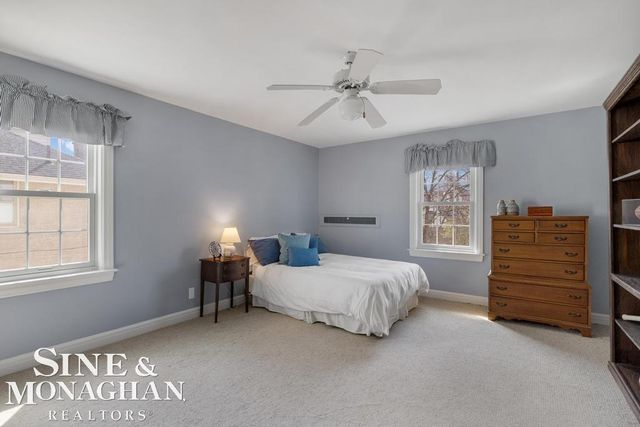 1037 Yorkshire Road, Grosse Pointe Park, MI 48230