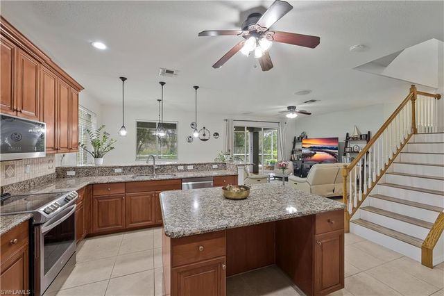 15370 Laguna Hills DR, Fort Myers, FL 33908