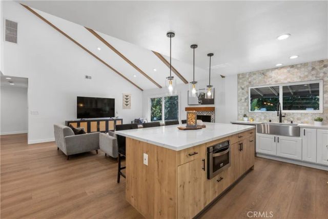 24599 Alcoba Dr, Mission Viejo, CA 92691