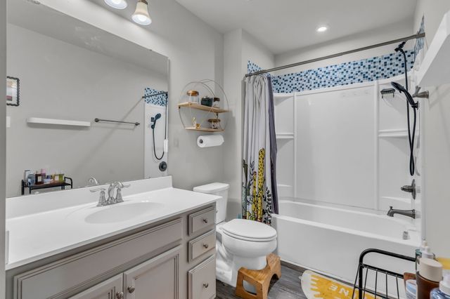 239 S Downs Cir, Goodlettsville, TN 37072