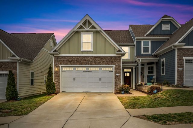 239 S Downs Cir, Goodlettsville, TN 37072