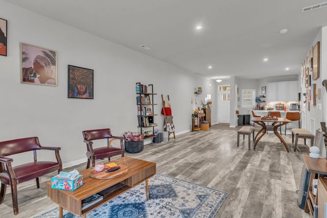 239 S Downs Cir, Goodlettsville, TN 37072