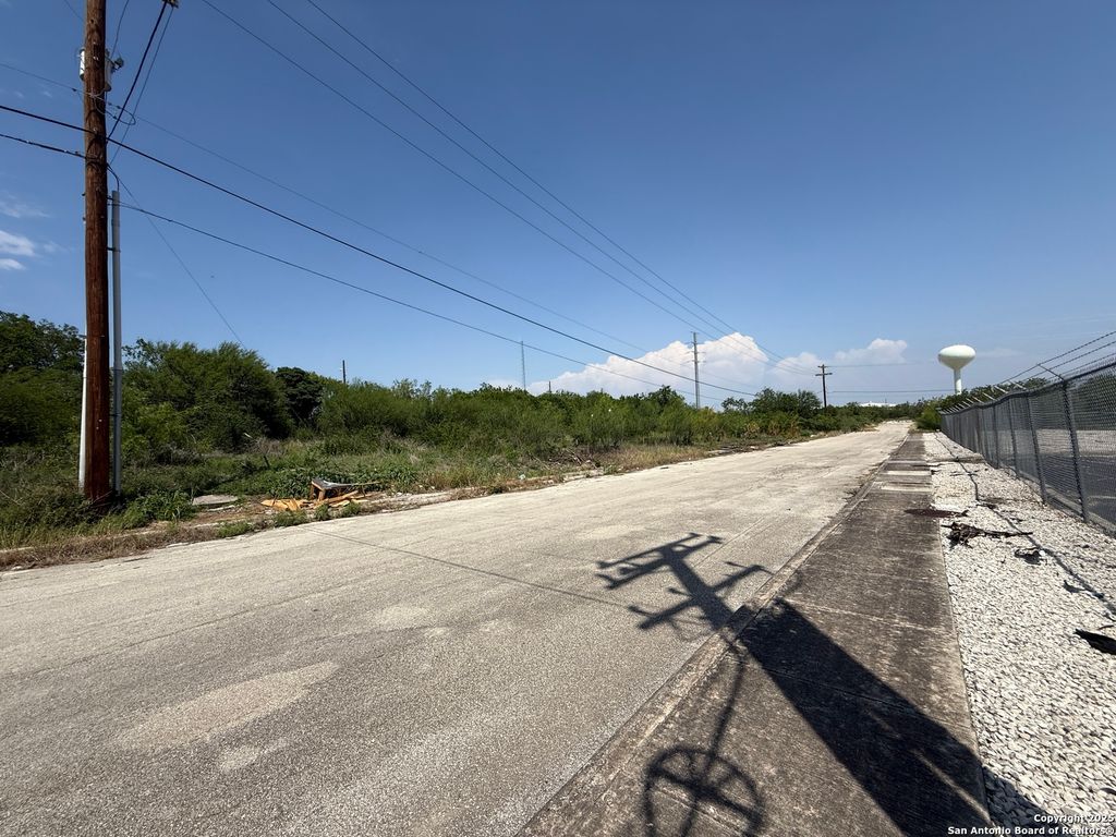 209 Jenull, San Antonio, TX 78202