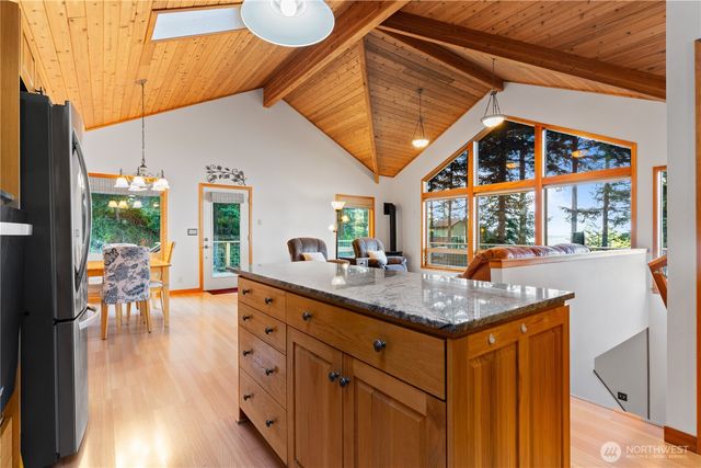 1058 Dana Circle, Lummi Island, WA 98262
