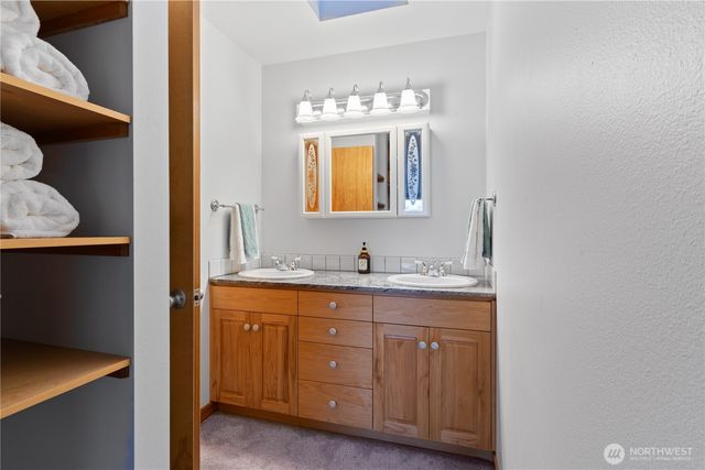 1058 Dana Circle, Lummi Island, WA 98262