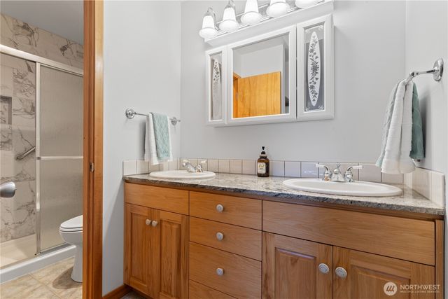1058 Dana Circle, Lummi Island, WA 98262