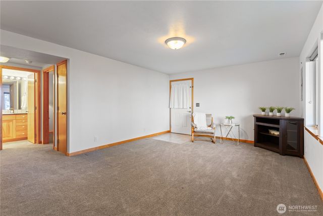 1058 Dana Circle, Lummi Island, WA 98262