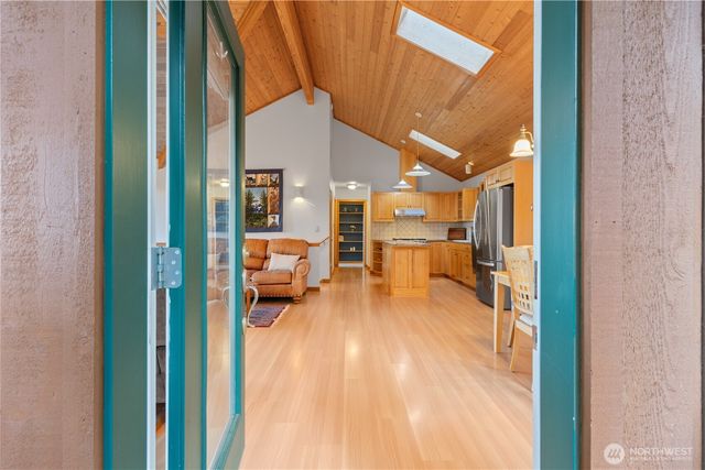 1058 Dana Circle, Lummi Island, WA 98262