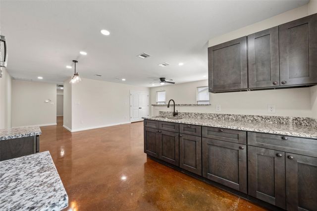 3407 Pewitt Drive, Waco, TX 76706