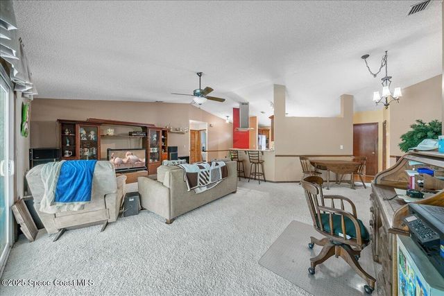820 Emden Avenue NW, Palm Bay, FL 32907