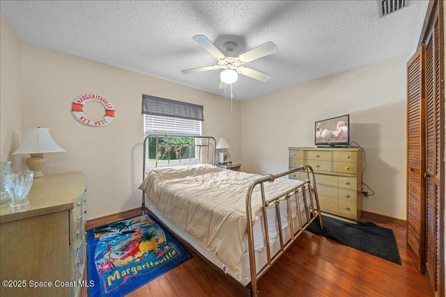 820 Emden Avenue NW, Palm Bay, FL 32907