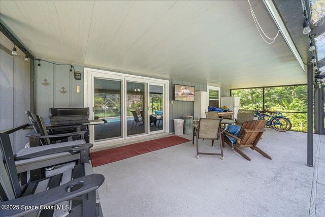 820 Emden Avenue NW, Palm Bay, FL 32907
