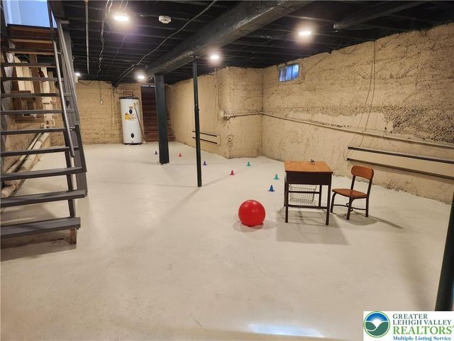 2009 Washington Avenue, Northampton Boro, PA 18067