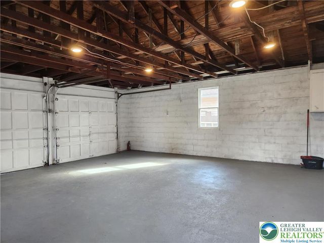 2009 Washington Avenue, Northampton Boro, PA 18067