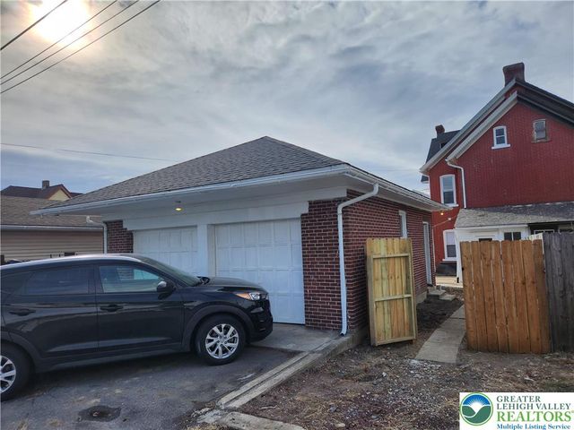 2009 Washington Avenue, Northampton Boro, PA 18067