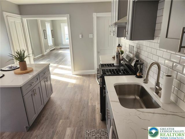 2009 Washington Avenue, Northampton Boro, PA 18067