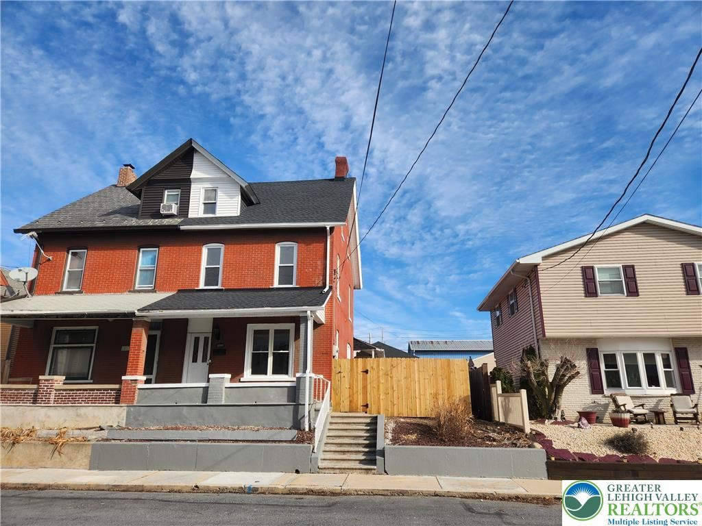 2009 Washington Avenue, Northampton Boro, PA 18067