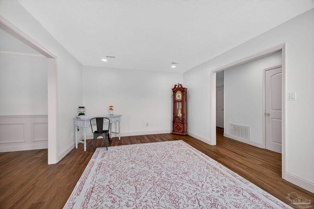 2768 Venetian Way, Gulf Breeze, FL 32563