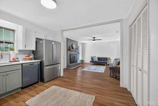 2768 Venetian Way, Gulf Breeze, FL 32563