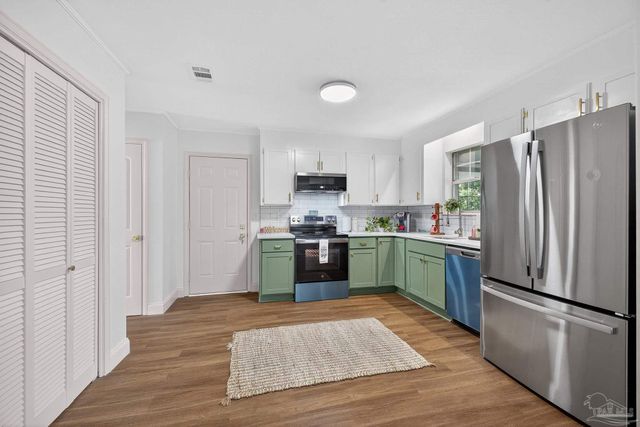 2768 Venetian Way, Gulf Breeze, FL 32563