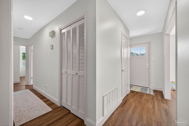 2768 Venetian Way, Gulf Breeze, FL 32563