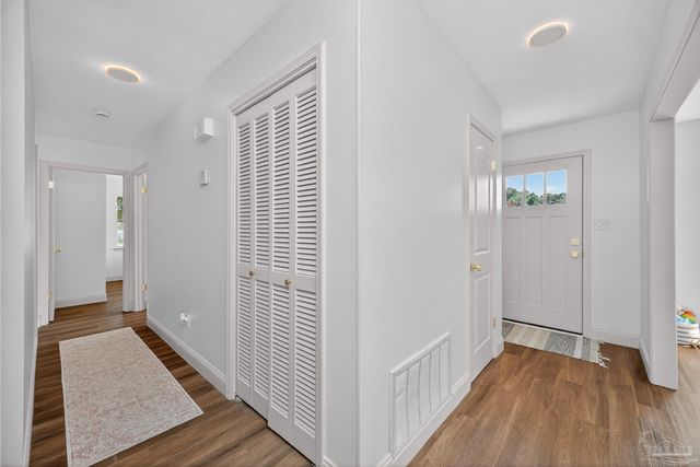 2768 Venetian Way, Gulf Breeze, FL 32563