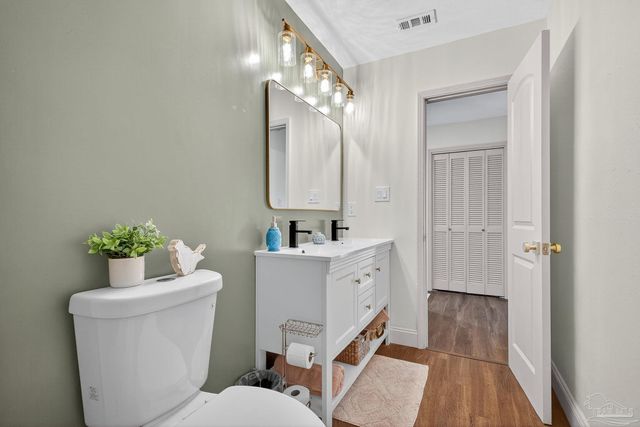 2768 Venetian Way, Gulf Breeze, FL 32563