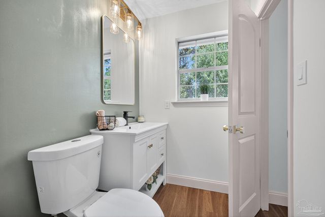 2768 Venetian Way, Gulf Breeze, FL 32563