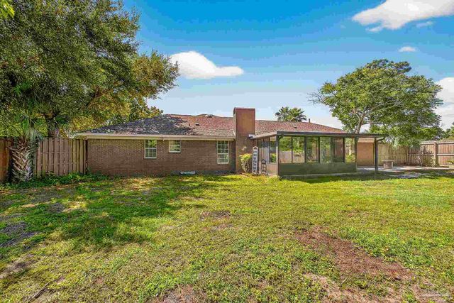 2768 Venetian Way, Gulf Breeze, FL 32563