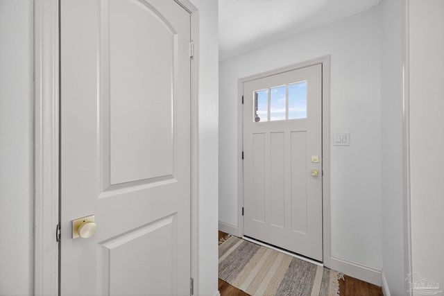 2768 Venetian Way, Gulf Breeze, FL 32563