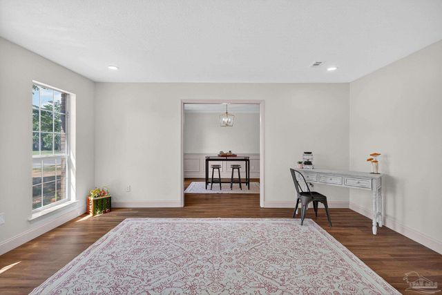 2768 Venetian Way, Gulf Breeze, FL 32563