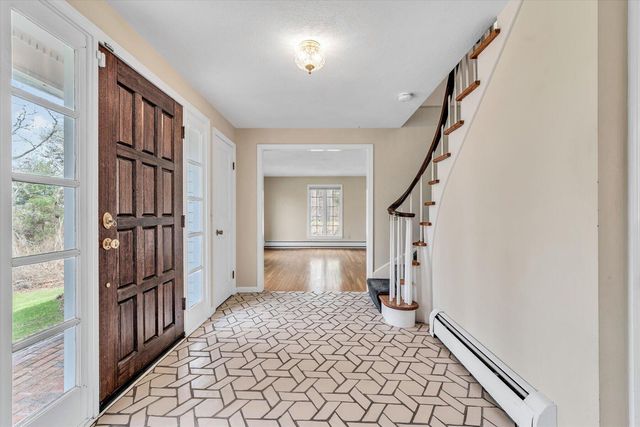 20 Howland Lane, East Sandwich, MA 02537