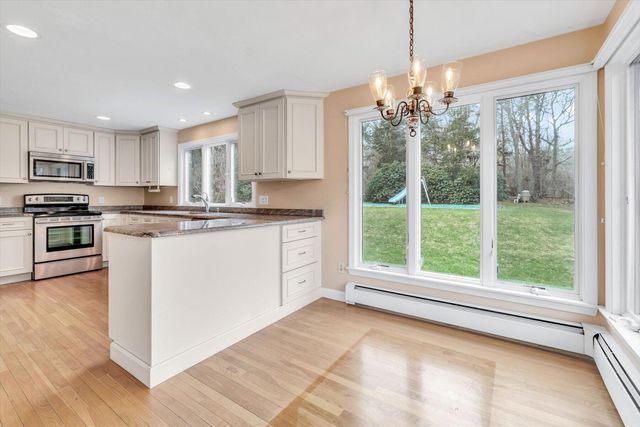 20 Howland Lane, East Sandwich, MA 02537