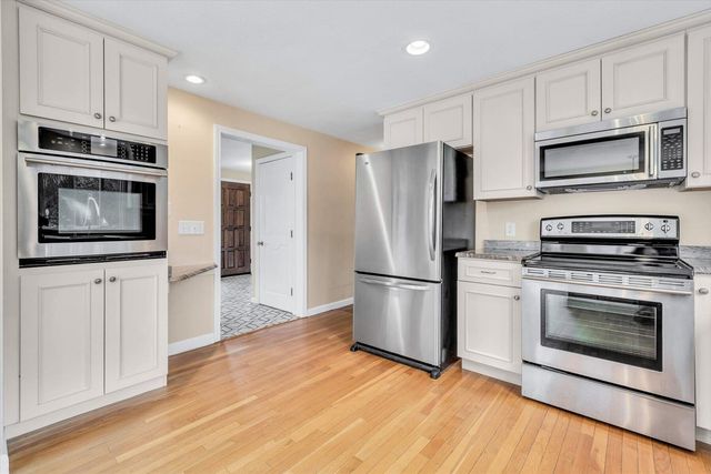 20 Howland Lane, East Sandwich, MA 02537