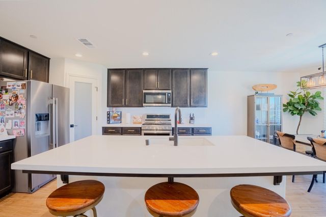 2495 Vintage Place, Hanford, CA 93230