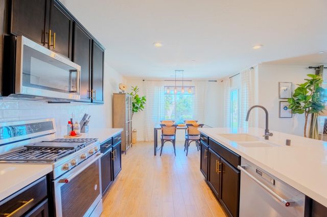 2495 Vintage Place, Hanford, CA 93230