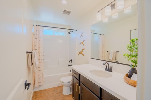 2495 Vintage Place, Hanford, CA 93230