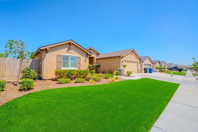 2495 Vintage Place, Hanford, CA 93230