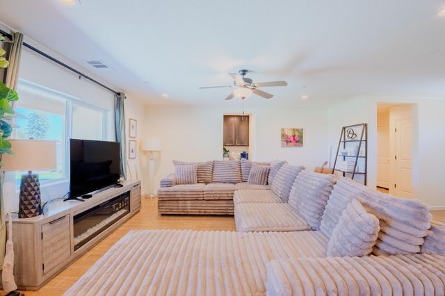 2495 Vintage Place, Hanford, CA 93230