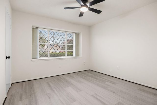 12123 Plumpoint Drive, Houston, TX 77099